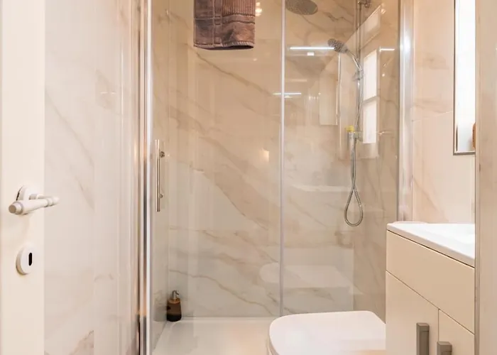 The Alcove * Żabbar