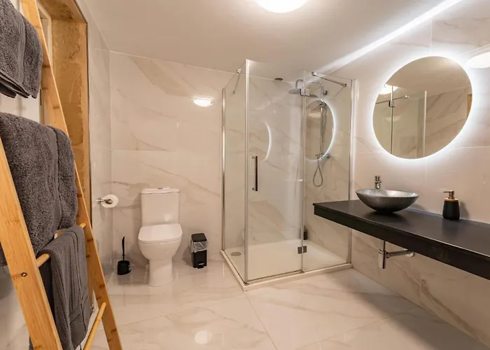 The Alcove Holiday home